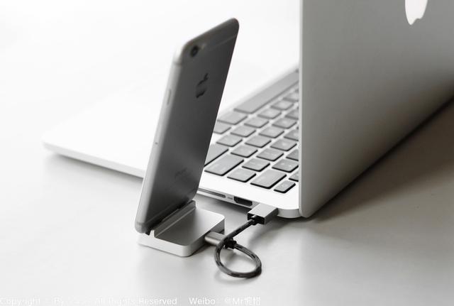 iPhone充电像放水杯一样简单不朽情缘app这个磁吸底座 让(图10)